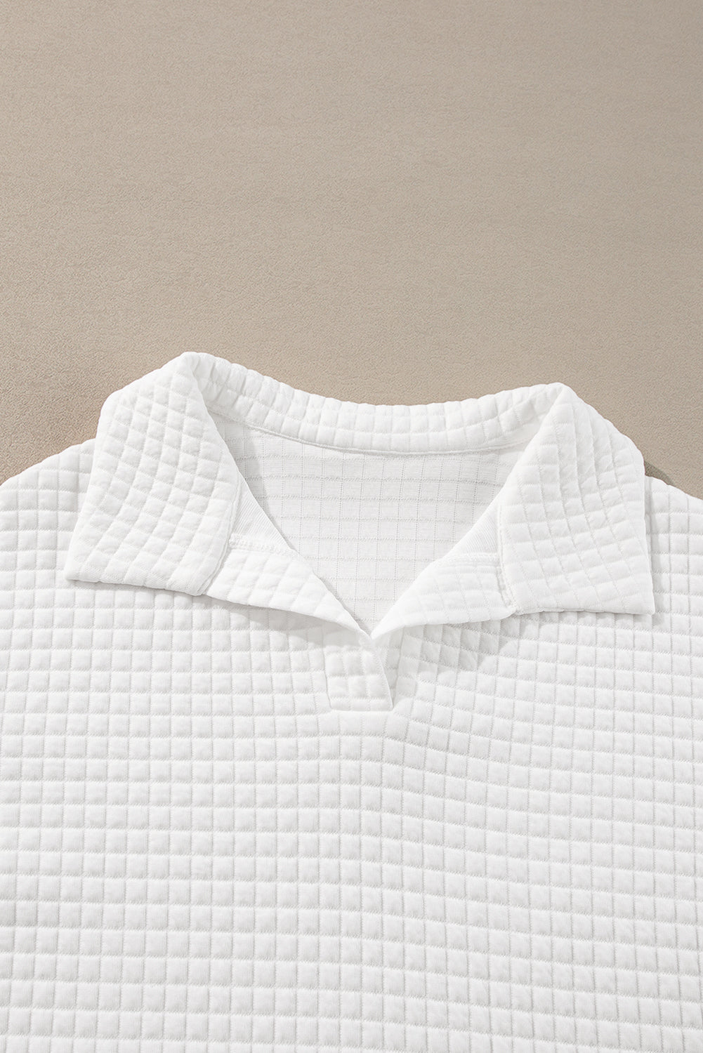 White Quilted Texture Sporty Collared Long Sleeve Top